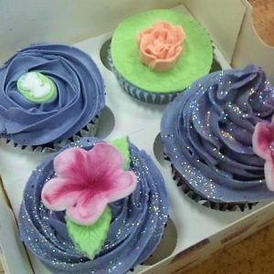 beginner's cupcake decoratingonline and class at the london cake academy