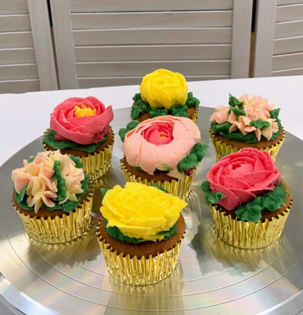 The London cake academy - cupcake bouquet