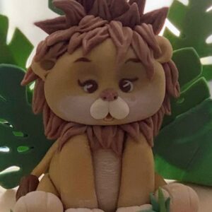 the london cake academy little lion cake topper