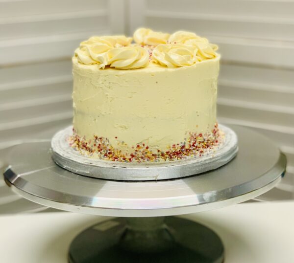 Baking and decorating class, vanilla sponge cake